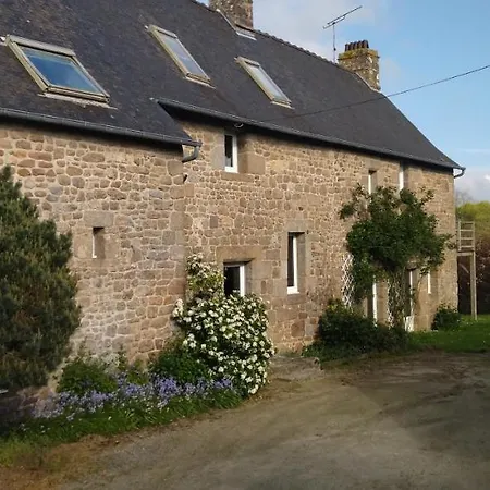 De La Aux Bois Holiday home Parigne